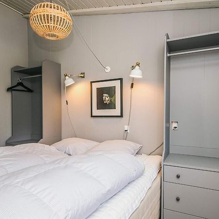 5 Person Holiday Home In Henne Henne Strand Bagian luar foto
