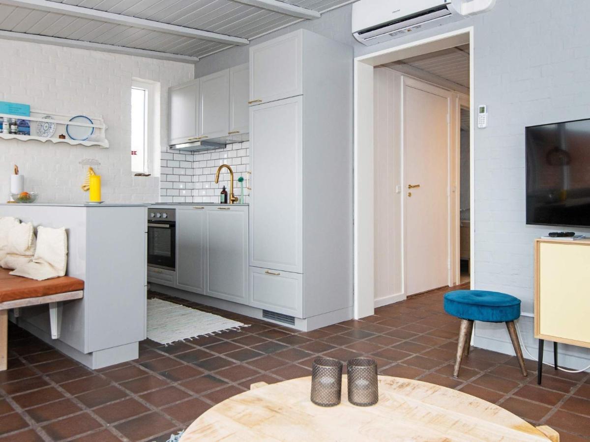 5 Person Holiday Home In Henne Henne Strand Bagian luar foto